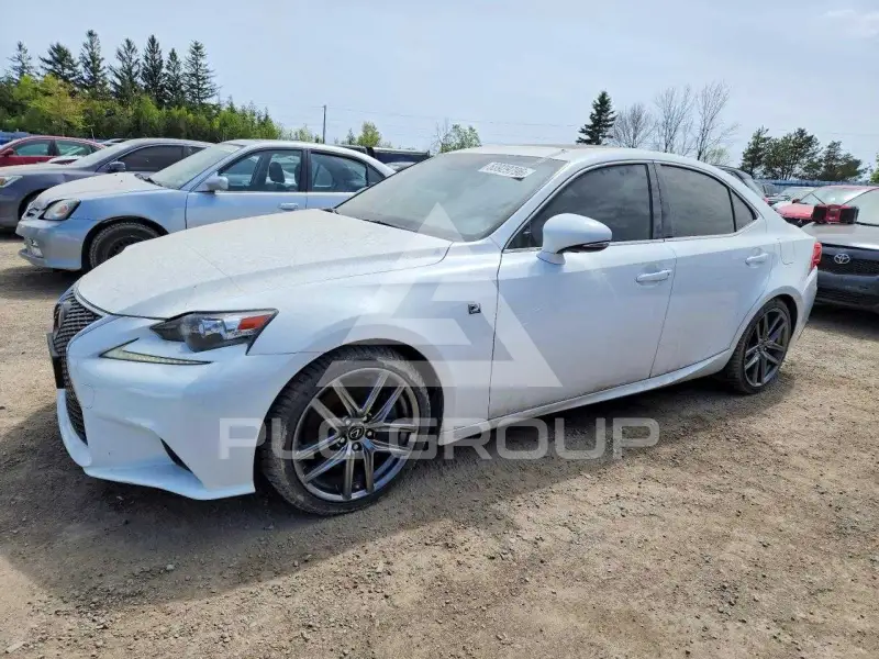 2016 Lexus IS photo