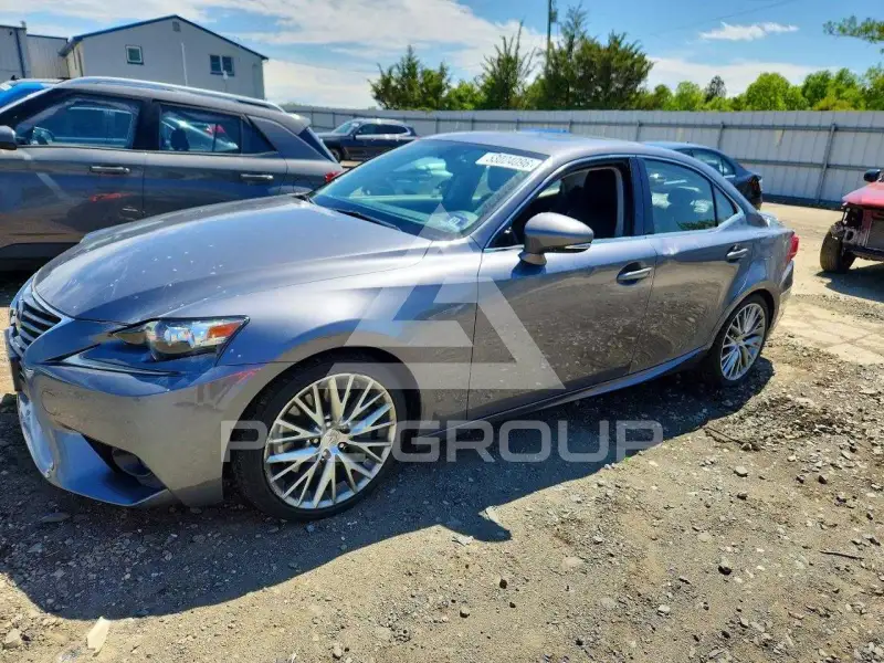 2016 Lexus IS фото