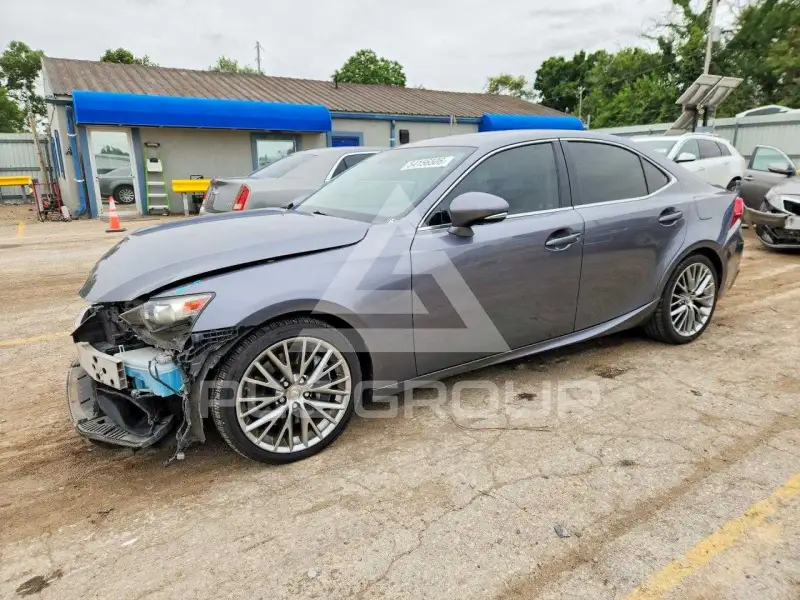 2016 Lexus IS фото