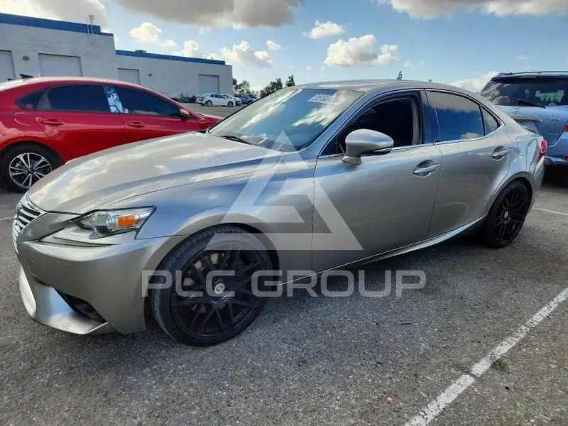 2016 Lexus IS фото