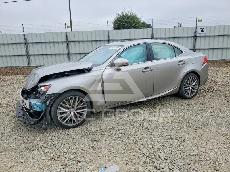 2016 Lexus IS фото