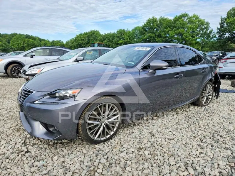 2016 Lexus IS photo