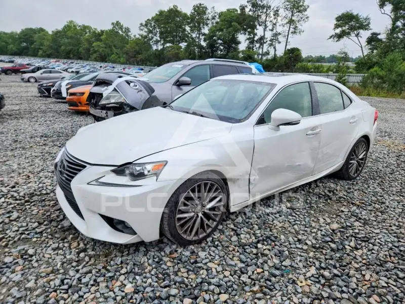 2016 Lexus IS фото