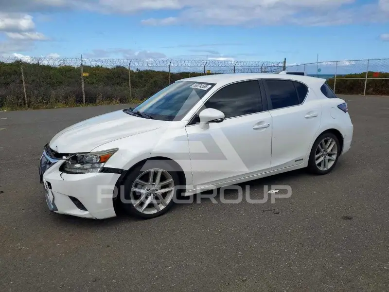 2016 Lexus CT200 photo