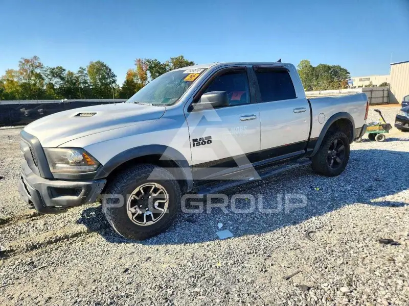 2016 RAM 1500 фото
