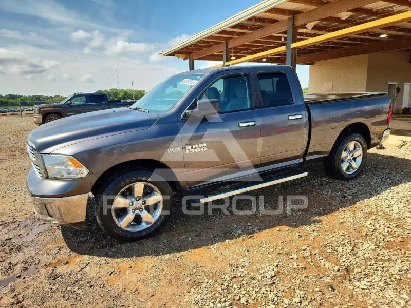 2016 RAM 1500 фото