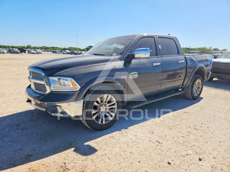 2016 RAM 1500 photo