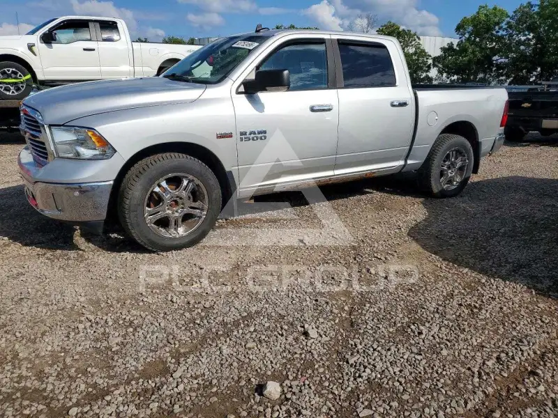 2016 RAM 1500 photo