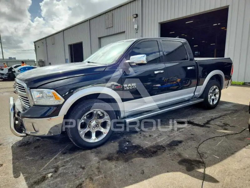 2016 RAM 1500 фото