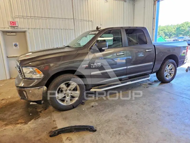 2016 RAM 1500 фото