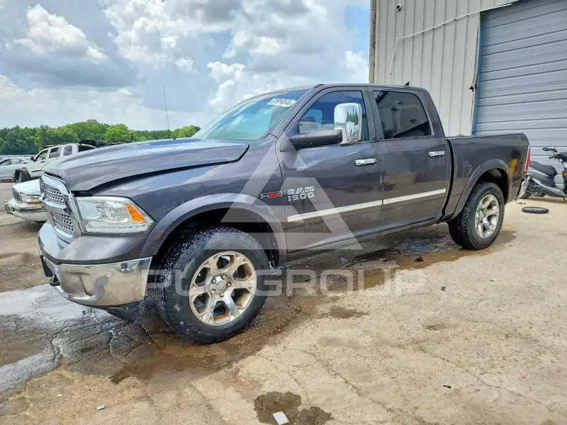 2016 RAM 1500 photo