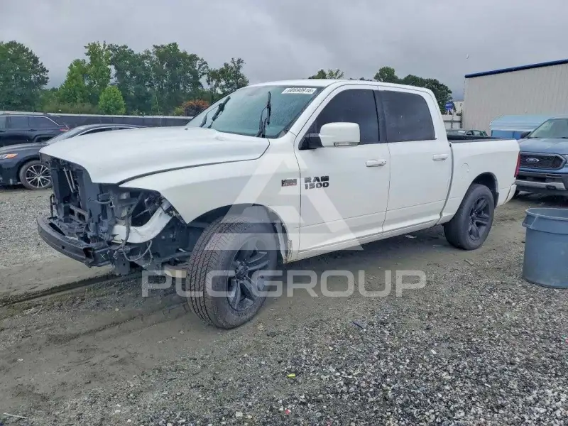 2016 RAM 1500 photo
