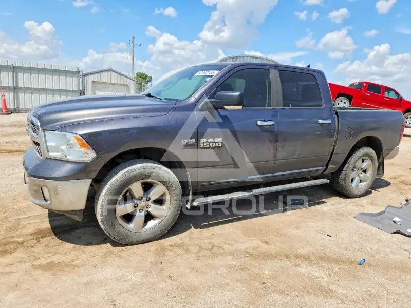 2016 RAM 1500 photo