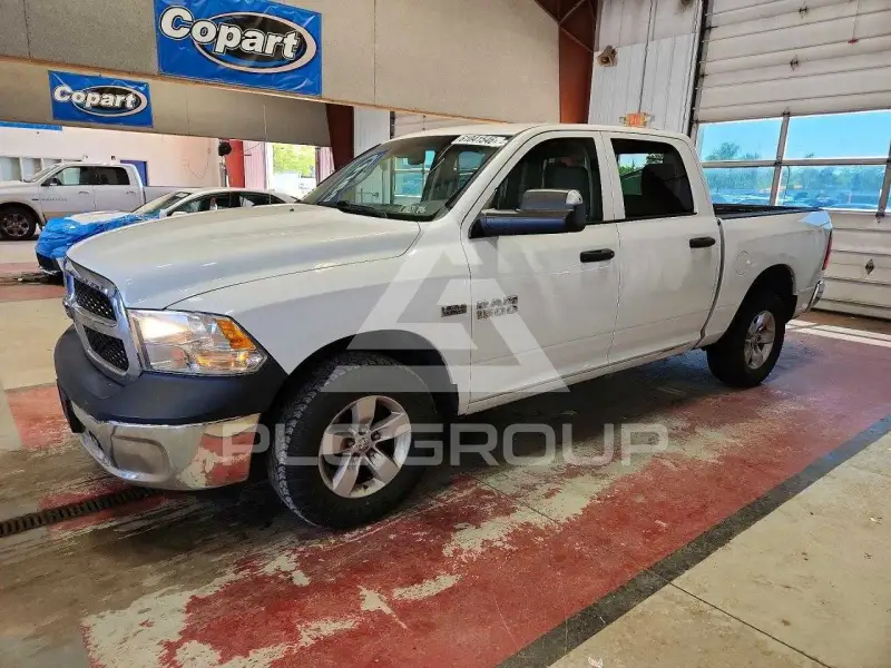 2016 RAM 1500 фото
