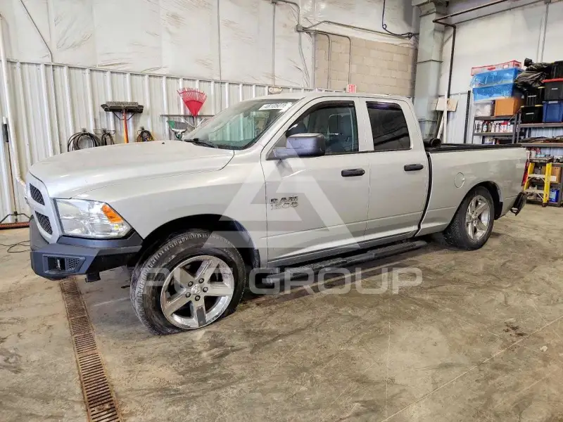 2016 RAM 1500 photo