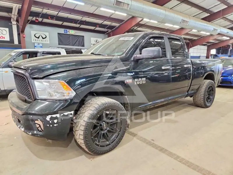 2016 RAM 1500 photo