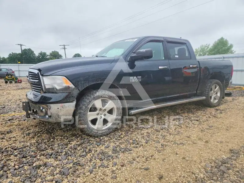 2016 RAM 1500 фото
