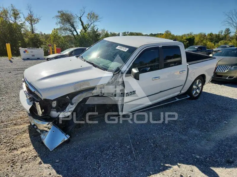 2016 RAM 1500 фото