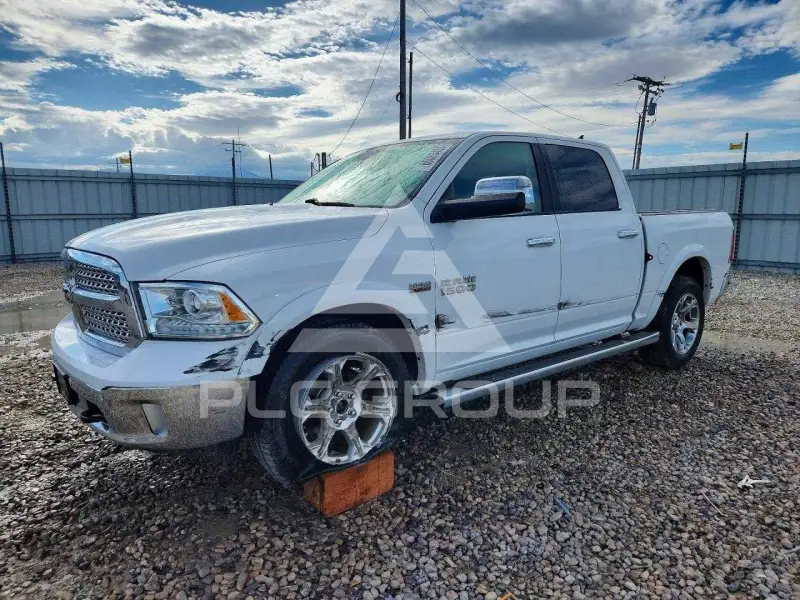 2016 RAM 1500 фото