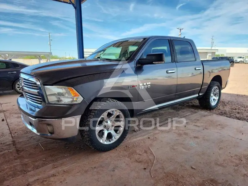 2016 RAM 1500 photo