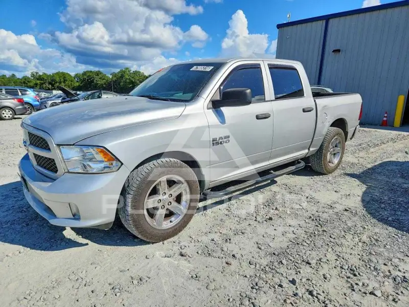 2016 RAM 1500 фото