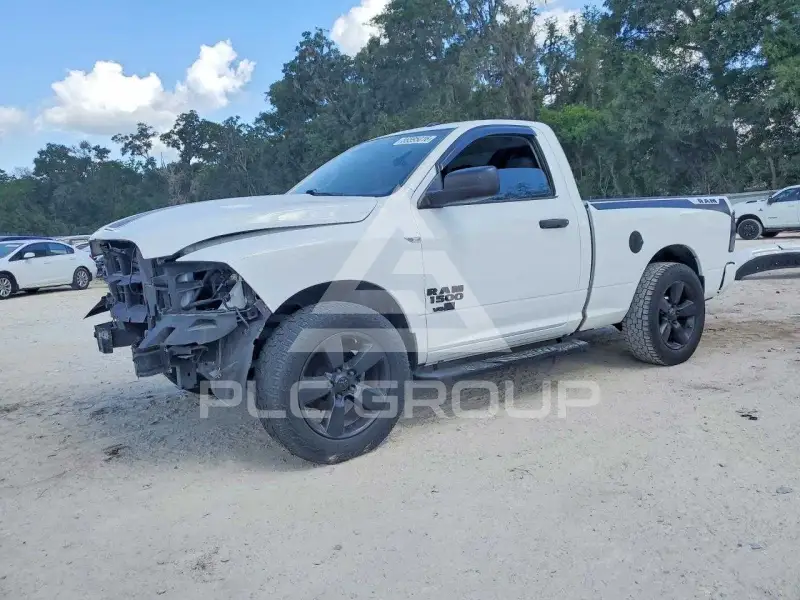 2016 RAM 1500 photo