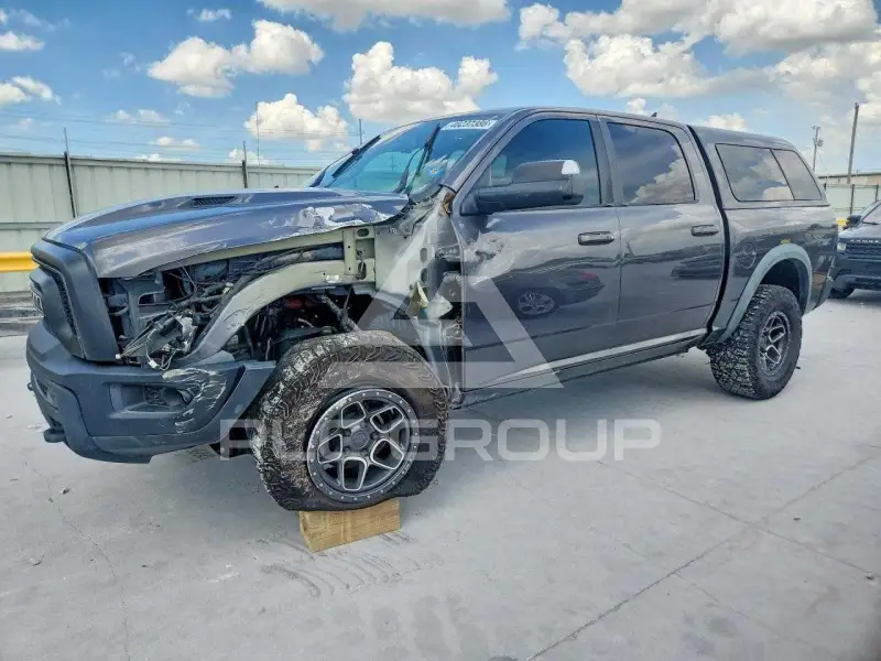 2016 RAM 1500 photo