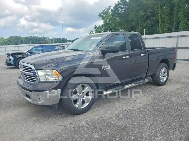 2016 RAM 1500 photo