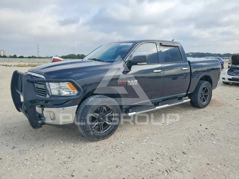 2016 RAM 1500 фото