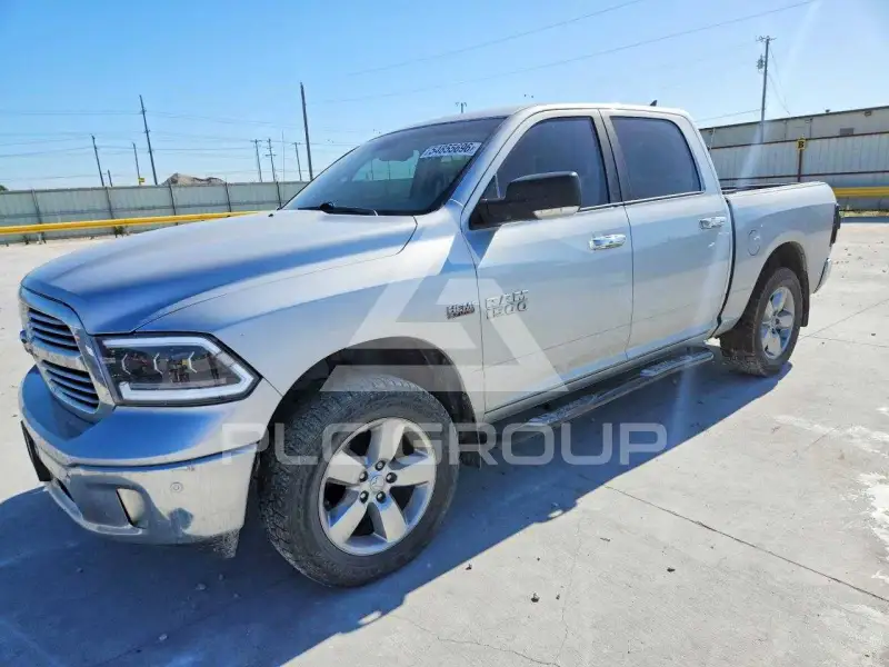 2016 RAM 1500 фото