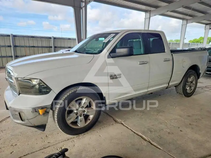 2016 RAM 1500 photo