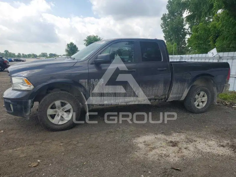 2016 RAM 1500 photo