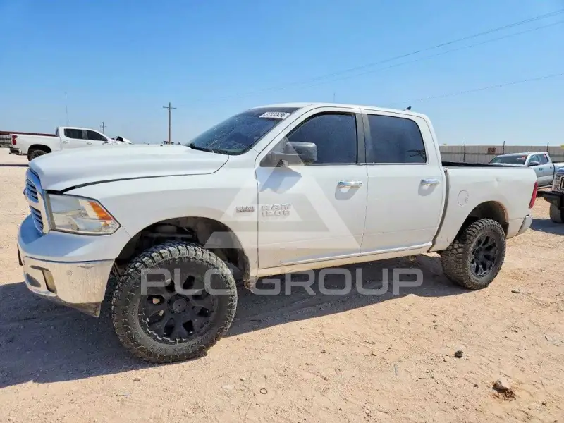 2016 RAM 1500 фото
