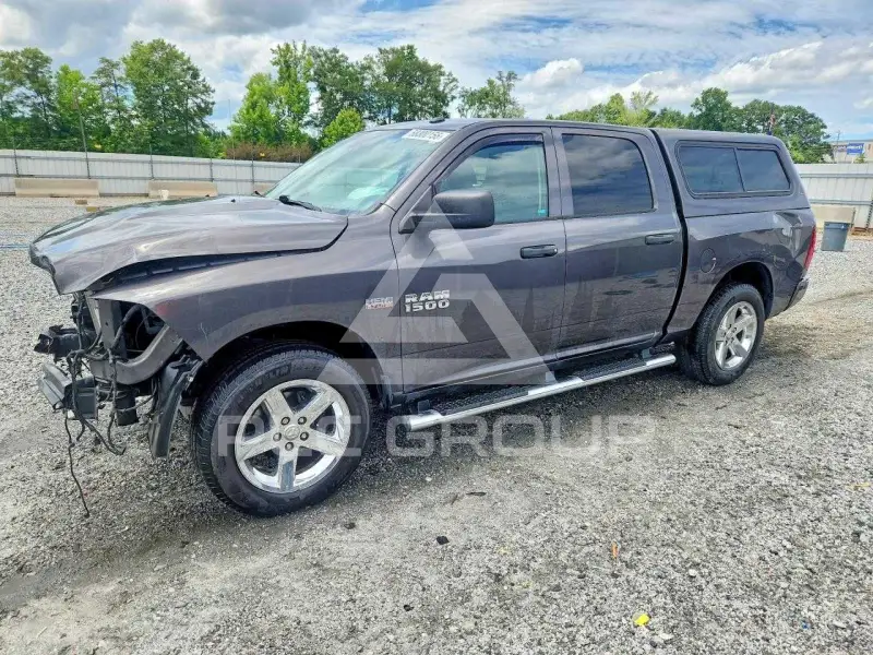 2016 RAM 1500 фото