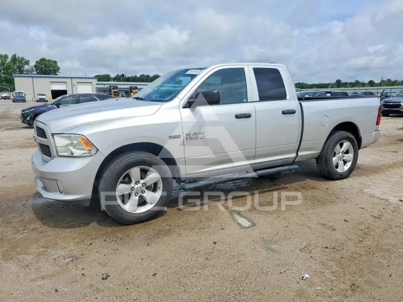 2016 RAM 1500 photo