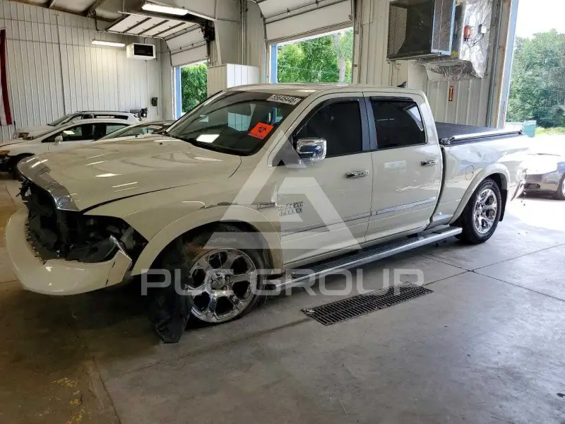 2016 RAM 1500 фото