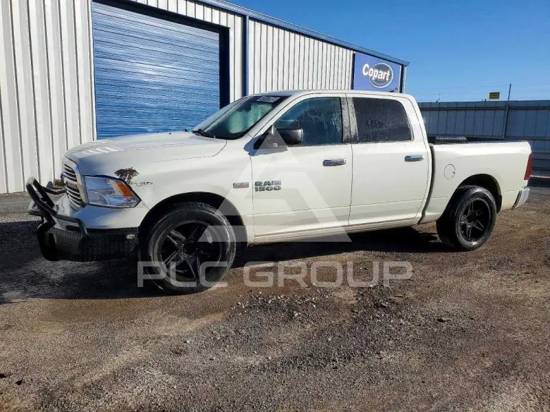 2016 RAM 1500 фото