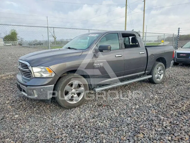 2016 RAM 1500 photo