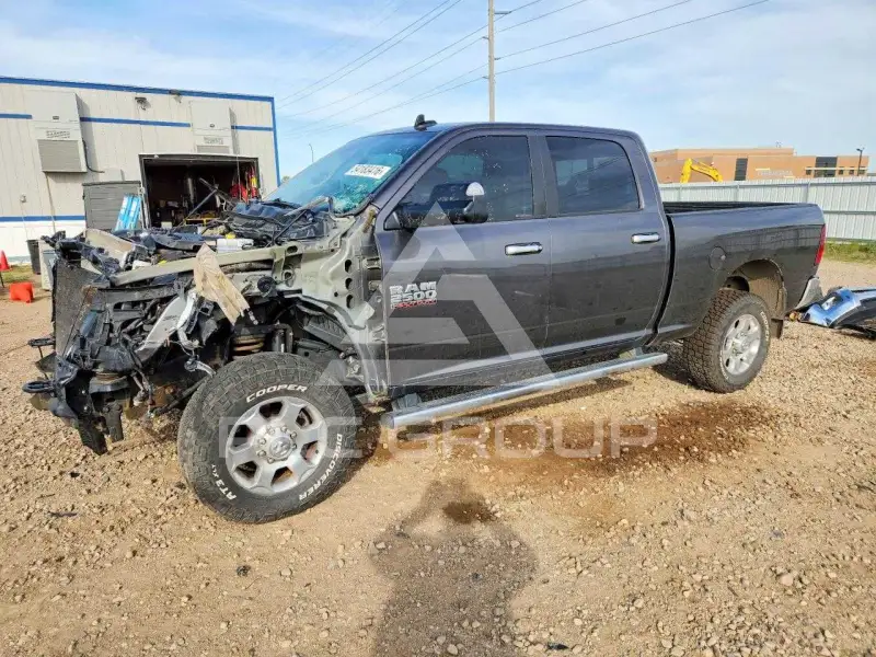 2016 RAM 2500 photo