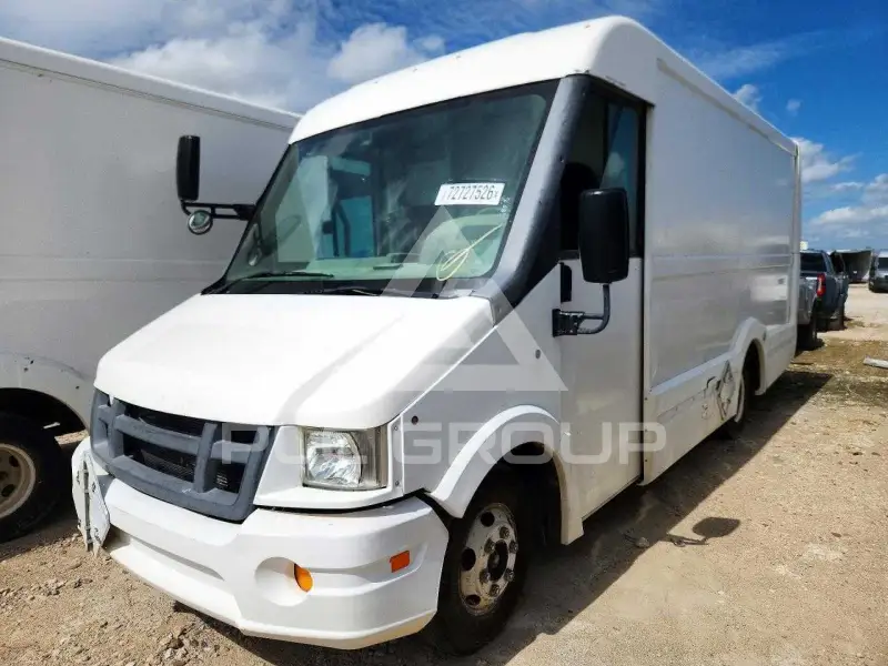 2016 Isuzu NPR photo