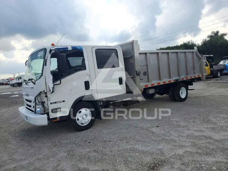 2016 Isuzu NPR photo