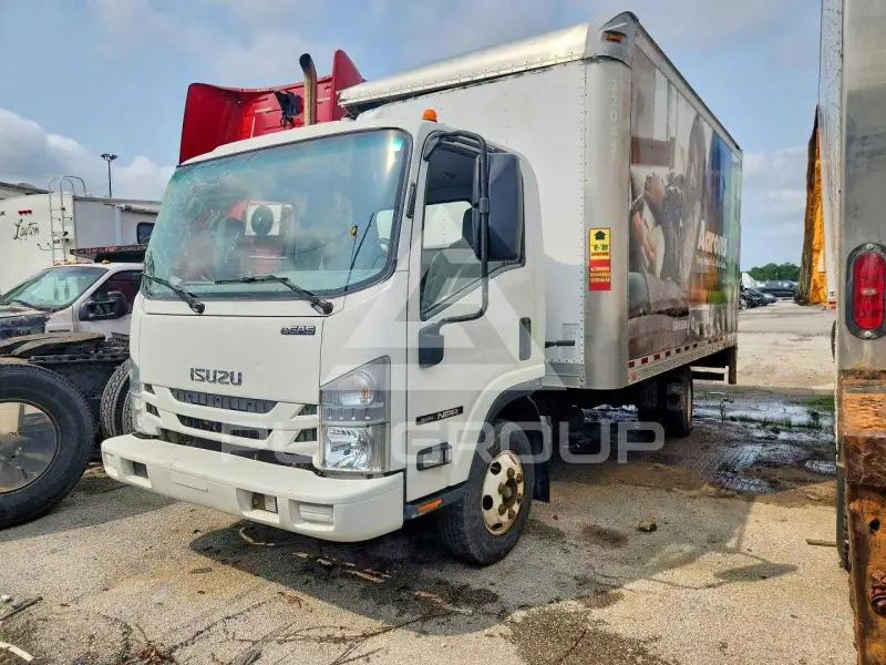 2016 Isuzu NPR фото