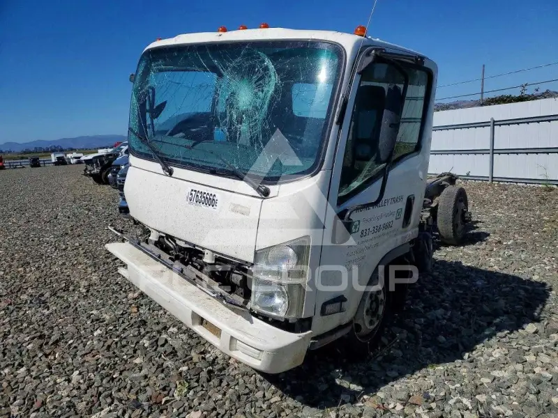 2016 Isuzu NPR фото