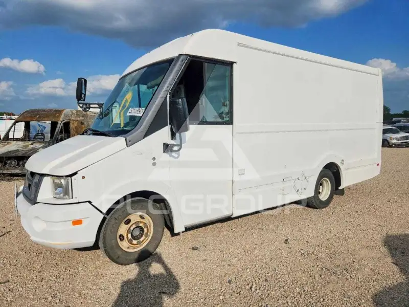 2016 Isuzu NPR фото