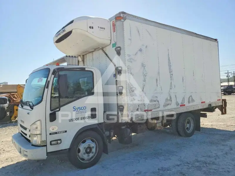 2016 Isuzu NQR photo