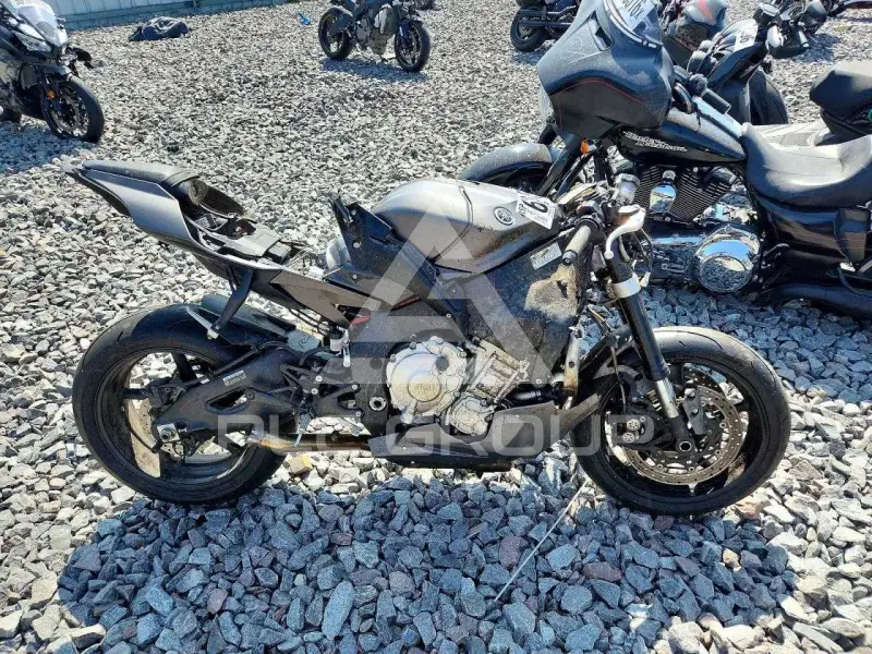2016 Yamaha YZF1000 фото