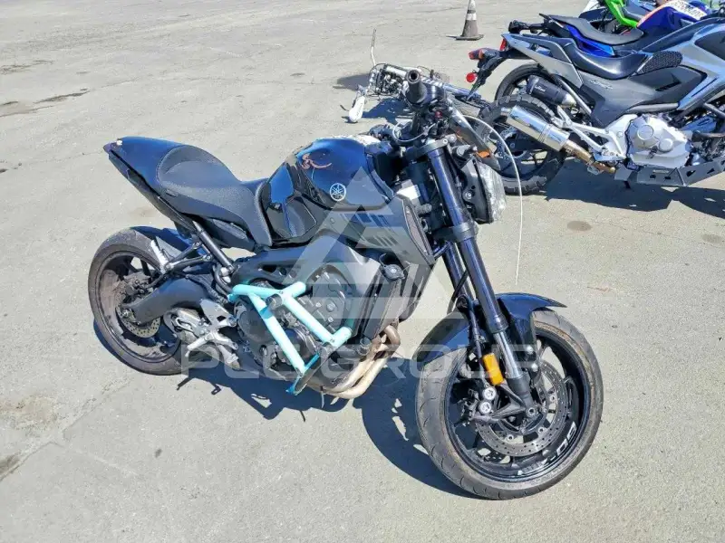 2016 Yamaha FZ07 фото