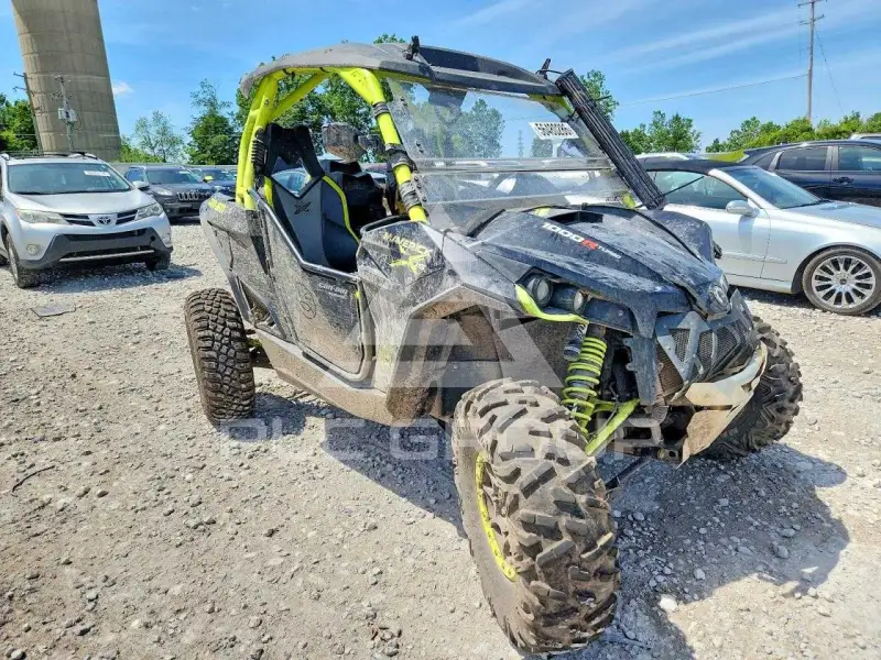 2016 Can-AM MAVERICK фото