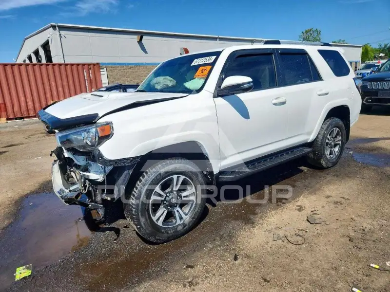 2016 Toyota 4 RUNNER фото