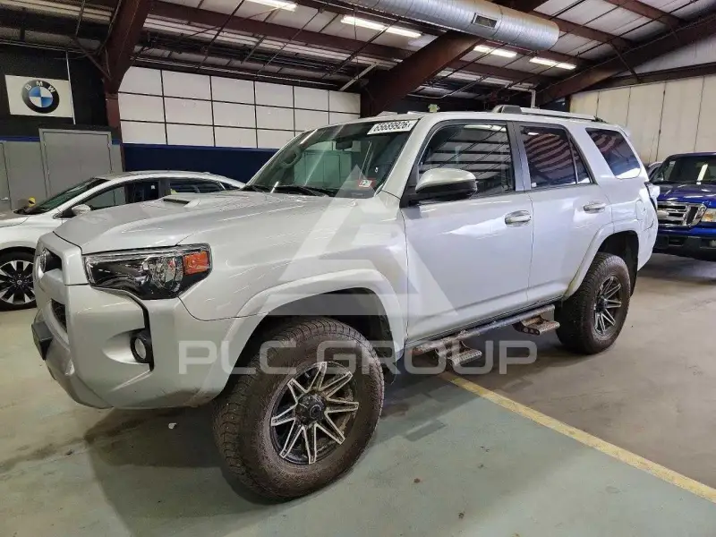 2016 Toyota 4 RUNNER фото